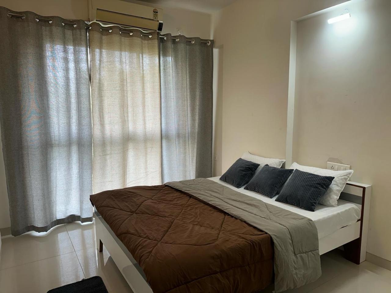 Residential Tranquil Apartament Bombaj